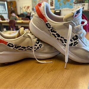 Nike Waffle Debut women’s size 11